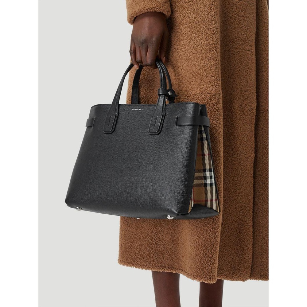 Burberry Medium Banner Leather/Vintage Black Bag